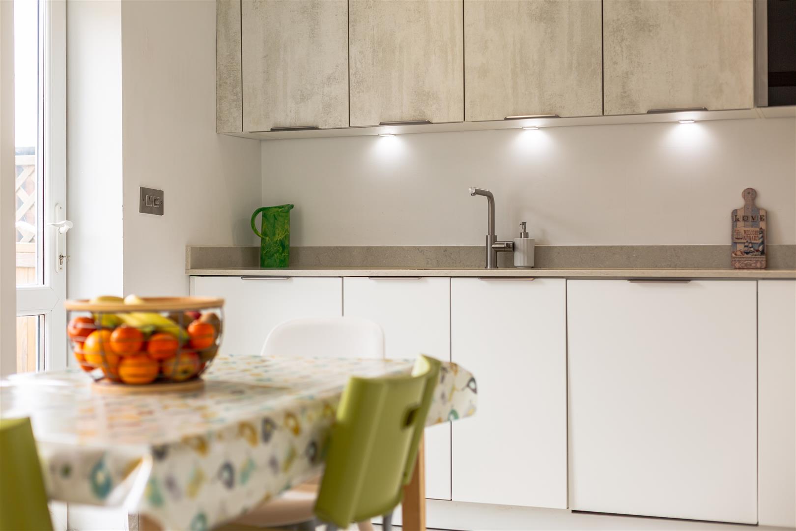 Derlwyn, Dunvant, Swansea, SA2 7PN